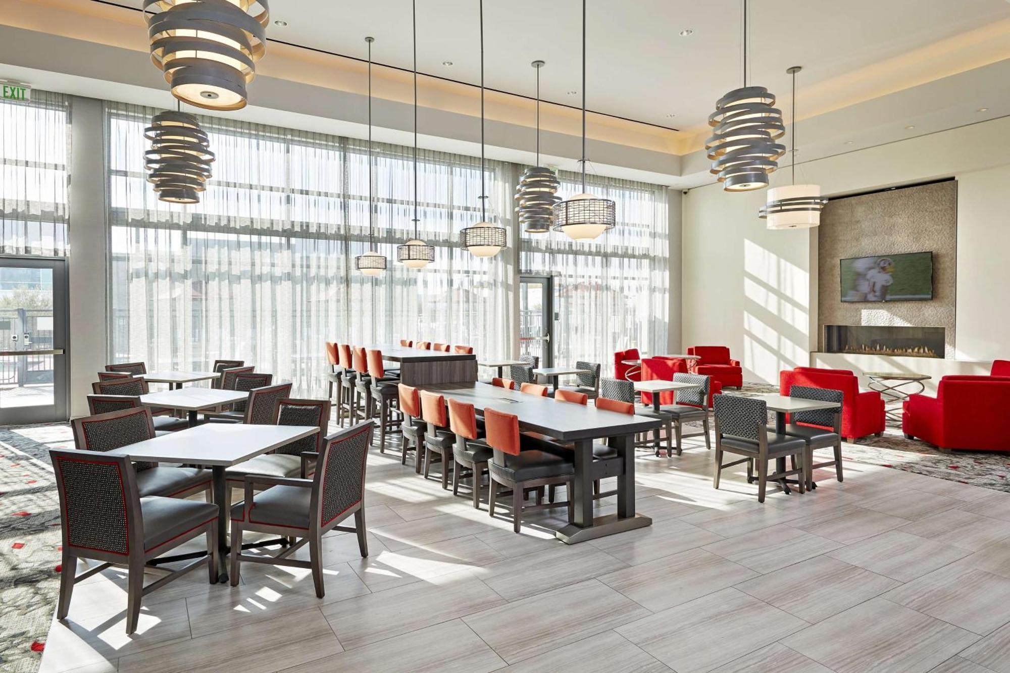 Hampton Inn Long Beach Airport, Ca מראה חיצוני תמונה