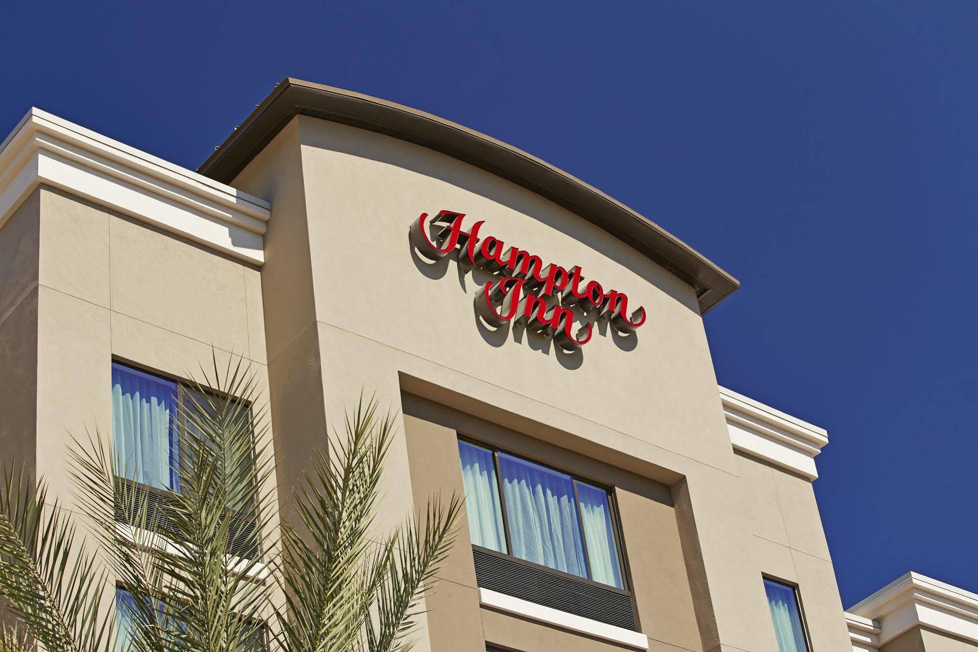 Hampton Inn Long Beach Airport, Ca מראה חיצוני תמונה