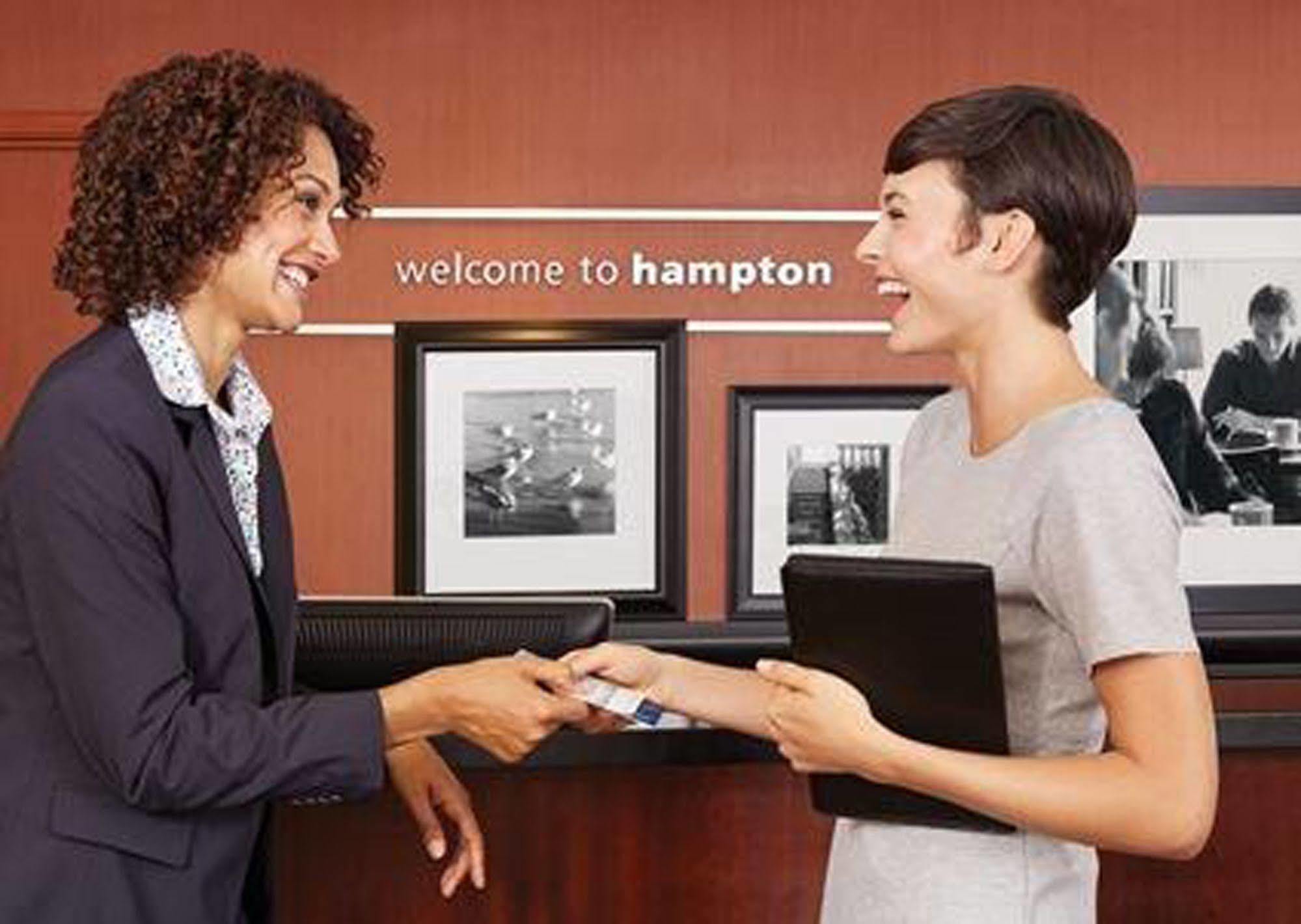 Hampton Inn Long Beach Airport, Ca מראה חיצוני תמונה