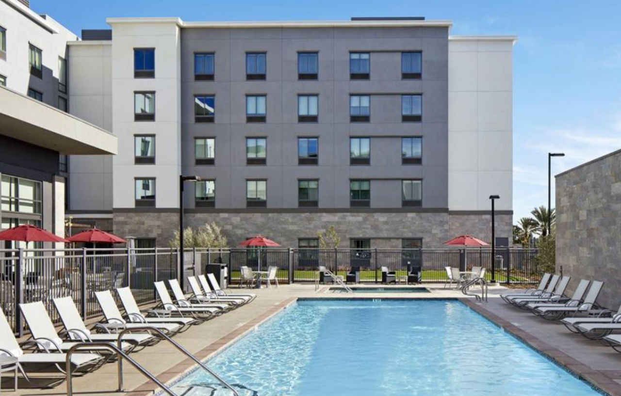 Hampton Inn Long Beach Airport, Ca מראה חיצוני תמונה